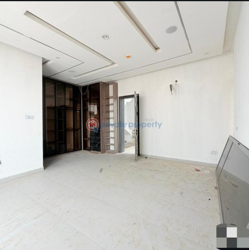4 bedroom Semi detached Duplex For Sale Omole Phase 2 Ojodu Lagos - 3