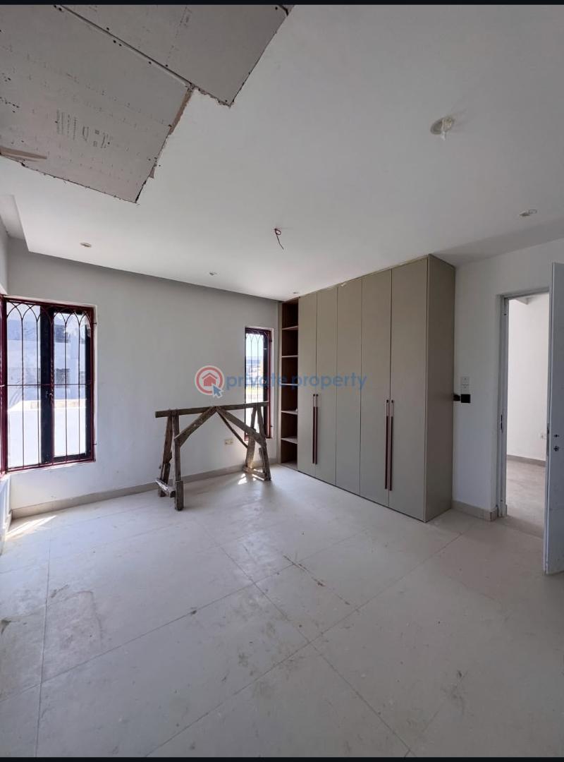 4 bedroom Semi detached Duplex For Sale Lekki Phase 1 Lagos - 9