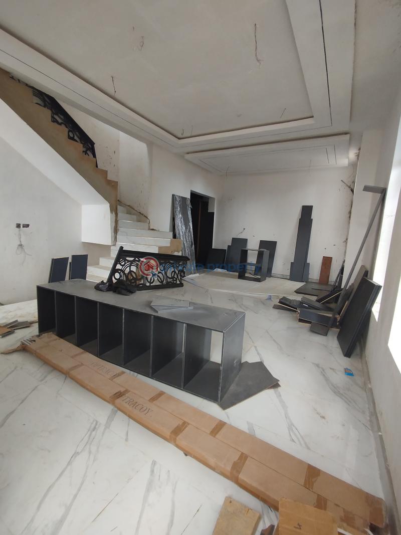 4 bedroom Detached Duplex For Sale Surulere Lagos - 10