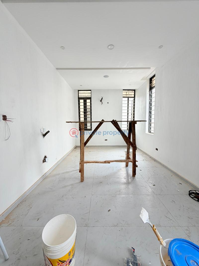 4 bedroom Semi detached Duplex For Sale Omole Phase 2 Ojodu Lagos - 1