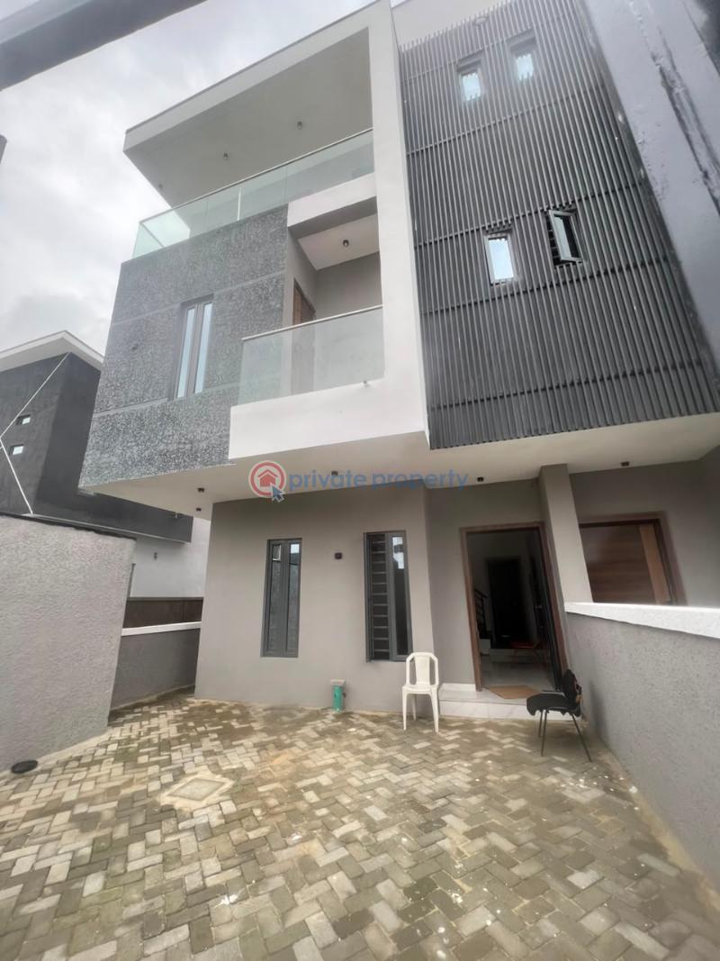 4 bedroom Detached Duplex For Sale Ogudu GRA Lagos - 2