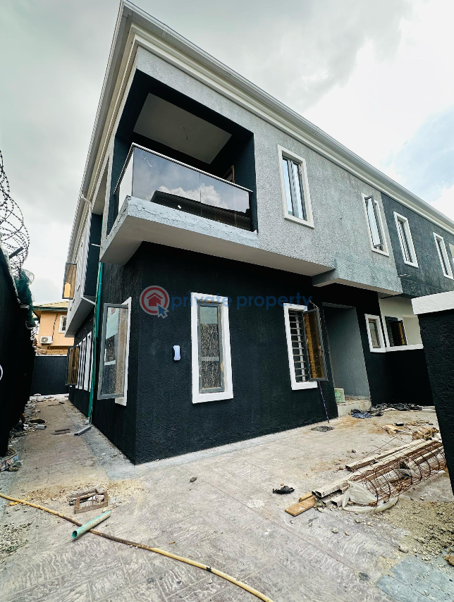 4 bedroom Semi detached Duplex For Sale Magodo Gra Phase Magodo Kosofe/Ikosi Lagos - 0