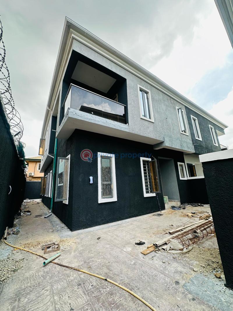 4 bedroom Semi detached Duplex For Sale Magodo GRA Phase 1 Ojodu Lagos - 0