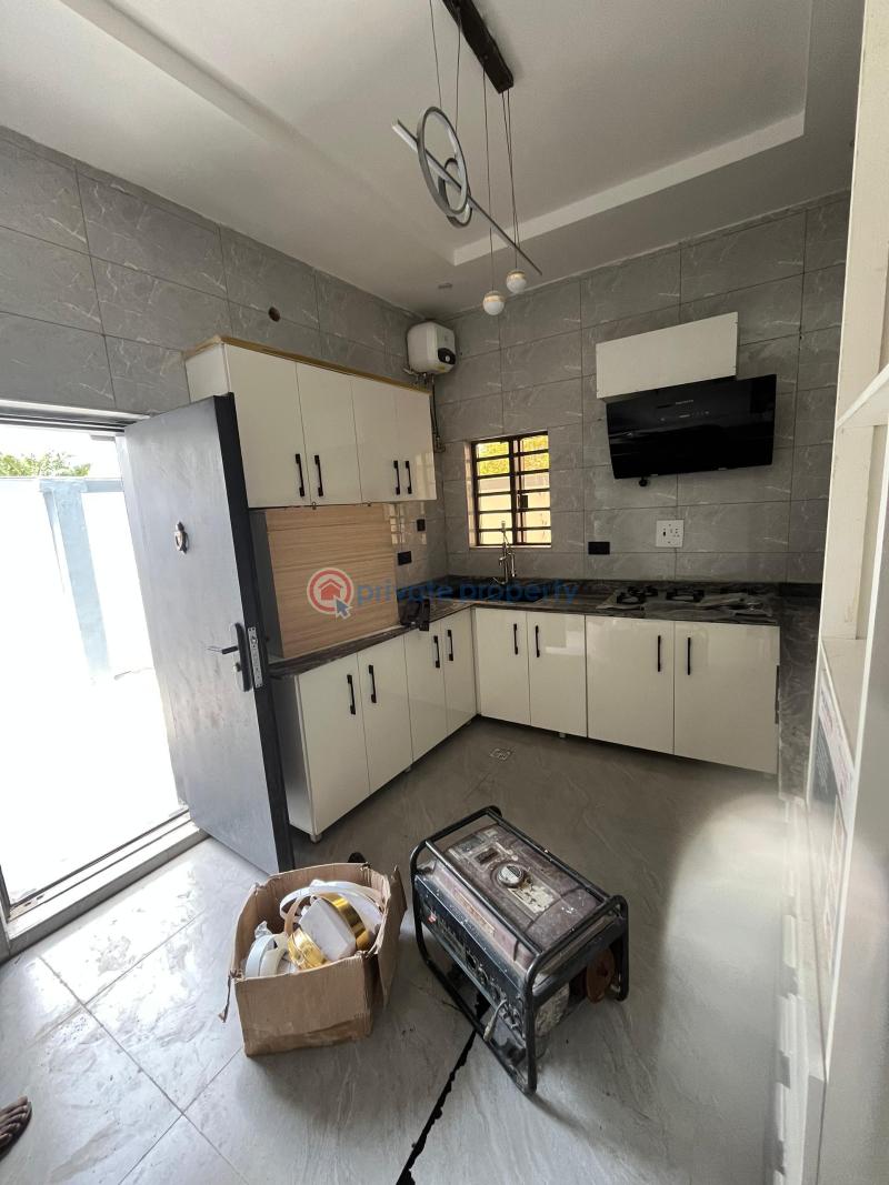 4 bedroom Semi detached Duplex For Sale Yaba Lagos - 4
