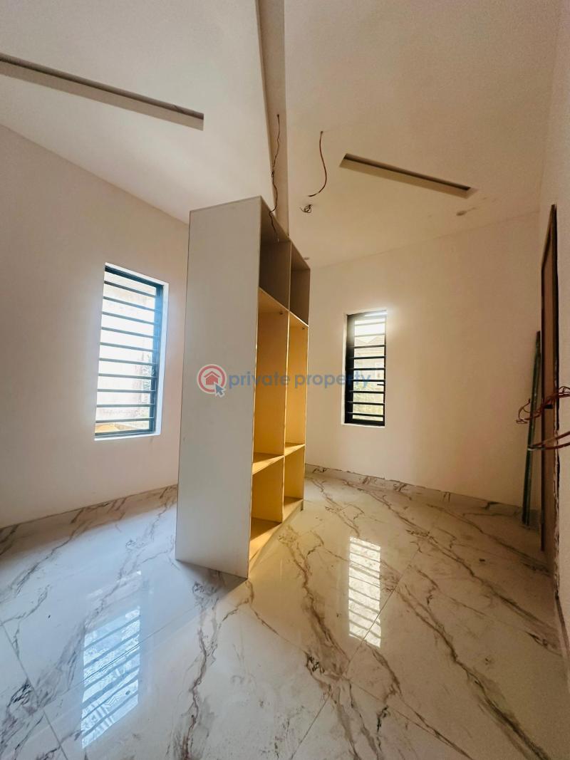 4 bedroom Semi detached Duplex For Sale Magodo GRA Phase 2 Kosofe/Ikosi Lagos - 0