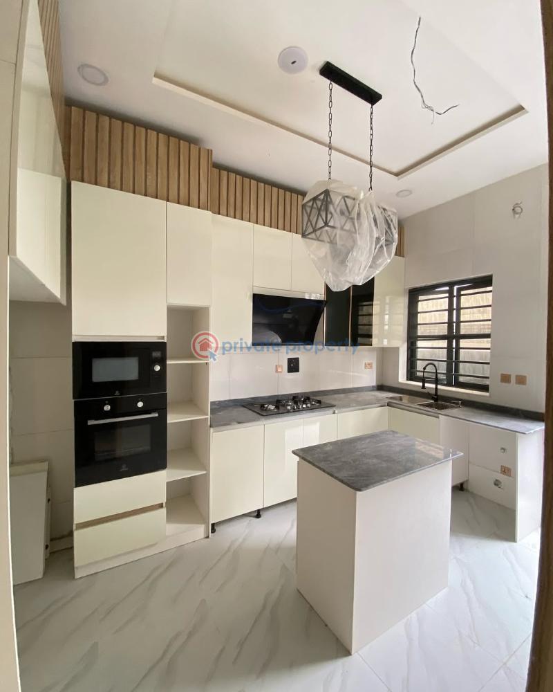 4 bedroom Detached Duplex For Sale Chevron Drive Lekki Lagos - 4