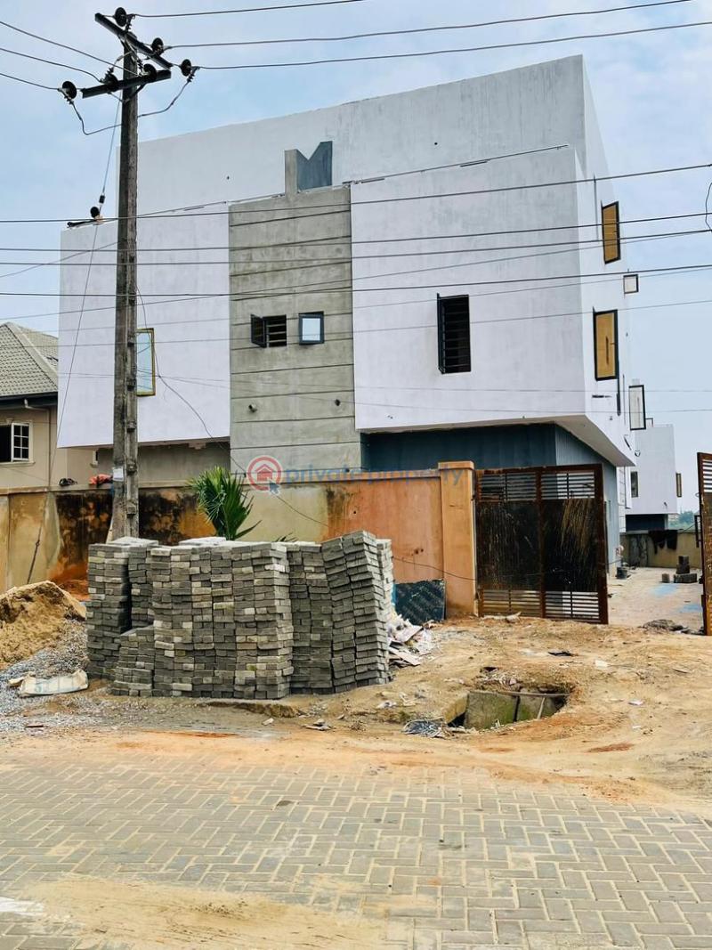 4 bedroom Semi detached Duplex For Sale Magodo Phase 1 Magodo Kosofe/Ikosi Lagos - 2
