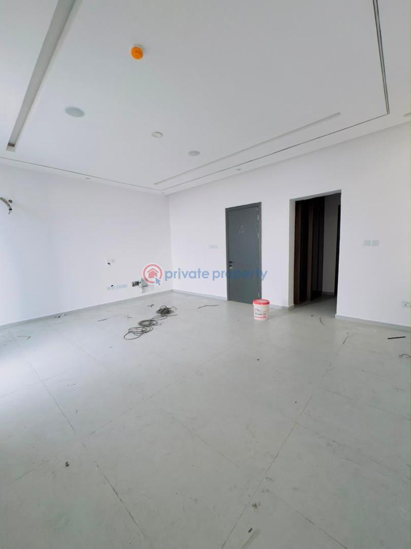 4 bedroom Semi detached Duplex For Sale Omole 2, Omole Phase 2 Ojodu Lagos - 5
