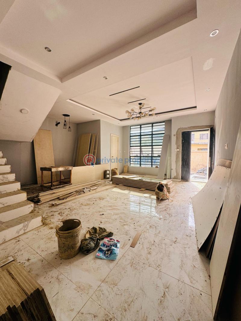 4 bedroom Semi detached Duplex For Sale Anthony Village Maryland Lagos - 3