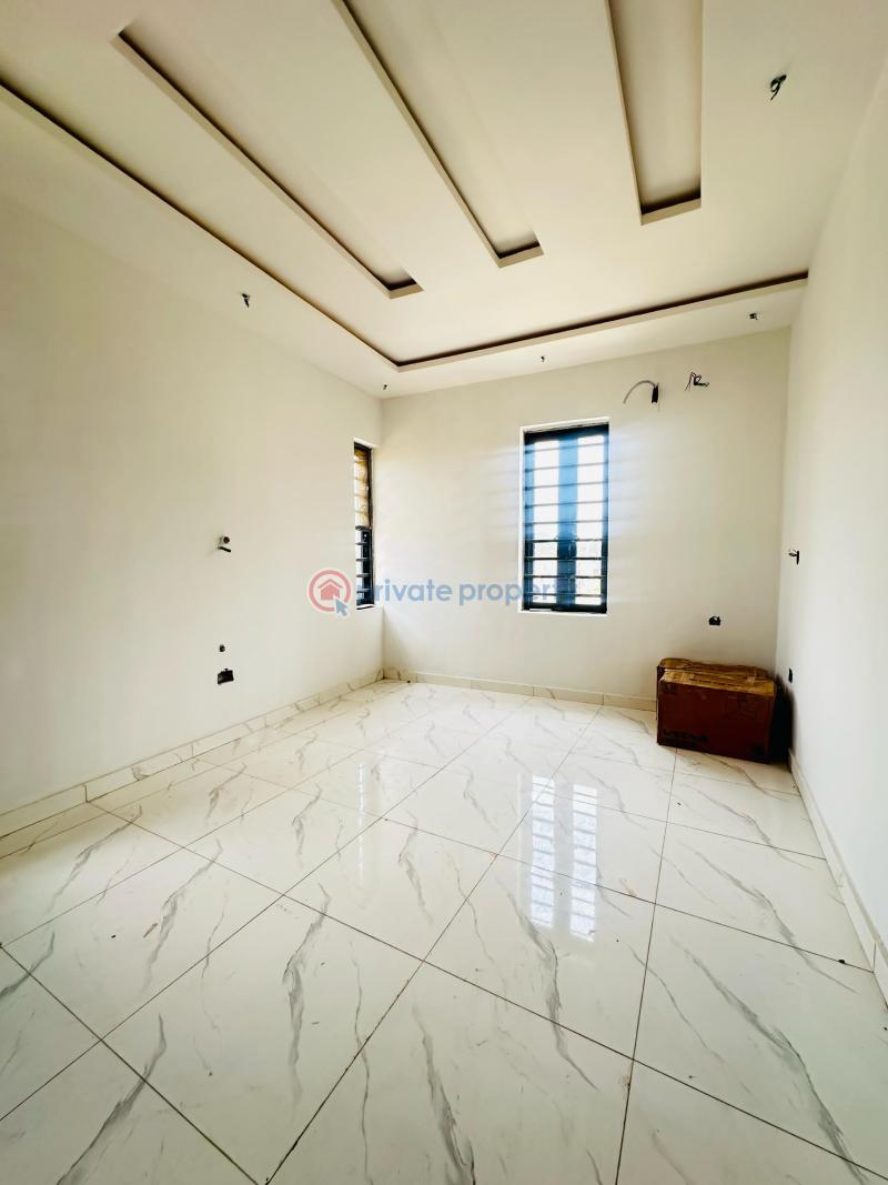4 bedroom Semi detached Duplex For Sale Magodo Kosofe/Ikosi Lagos - 1