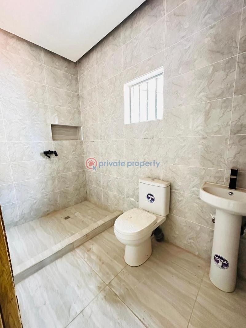 4 bedroom Semi detached Duplex For Sale Magodo Phase 2 Magodo GRA Phase 2 Kosofe/Ikosi Lagos - 8