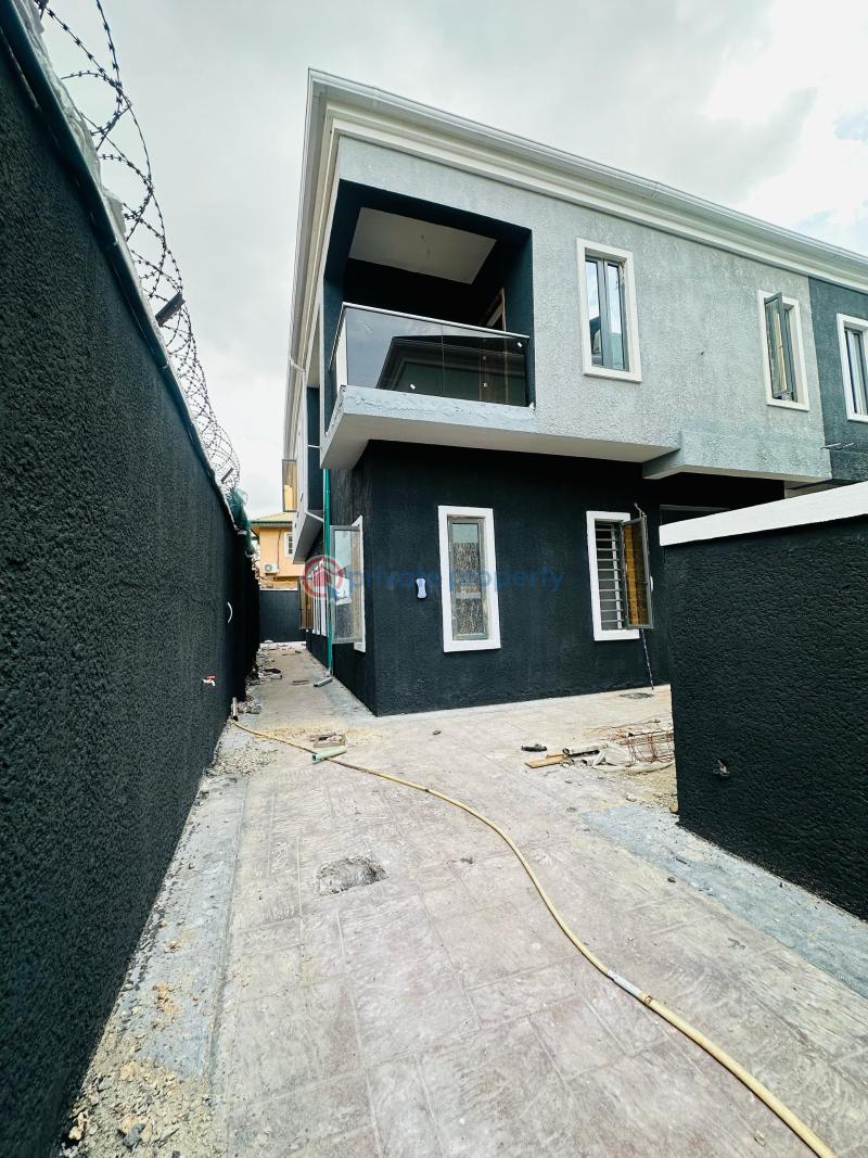 4 bedroom Semi detached Duplex For Sale Magodo GRA Phase 1 Ojodu Lagos - 2