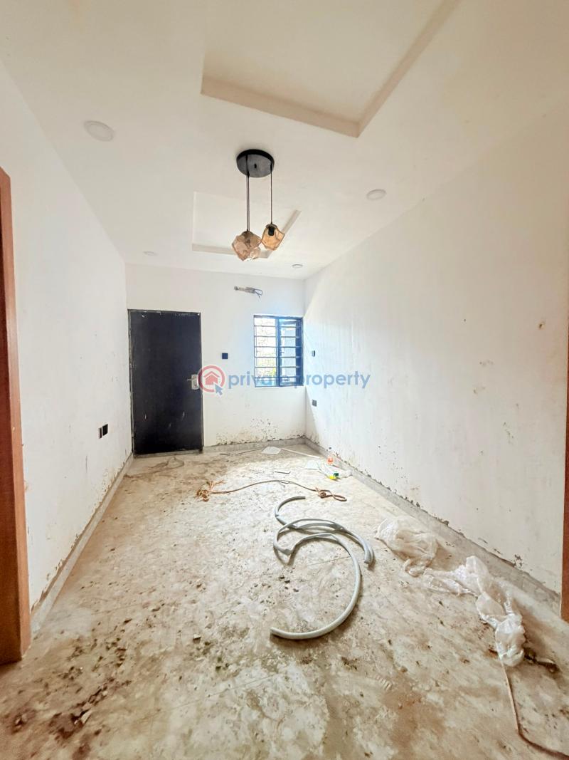 4 bedroom Semi detached Duplex For Sale Ilupeju Lagos - 13