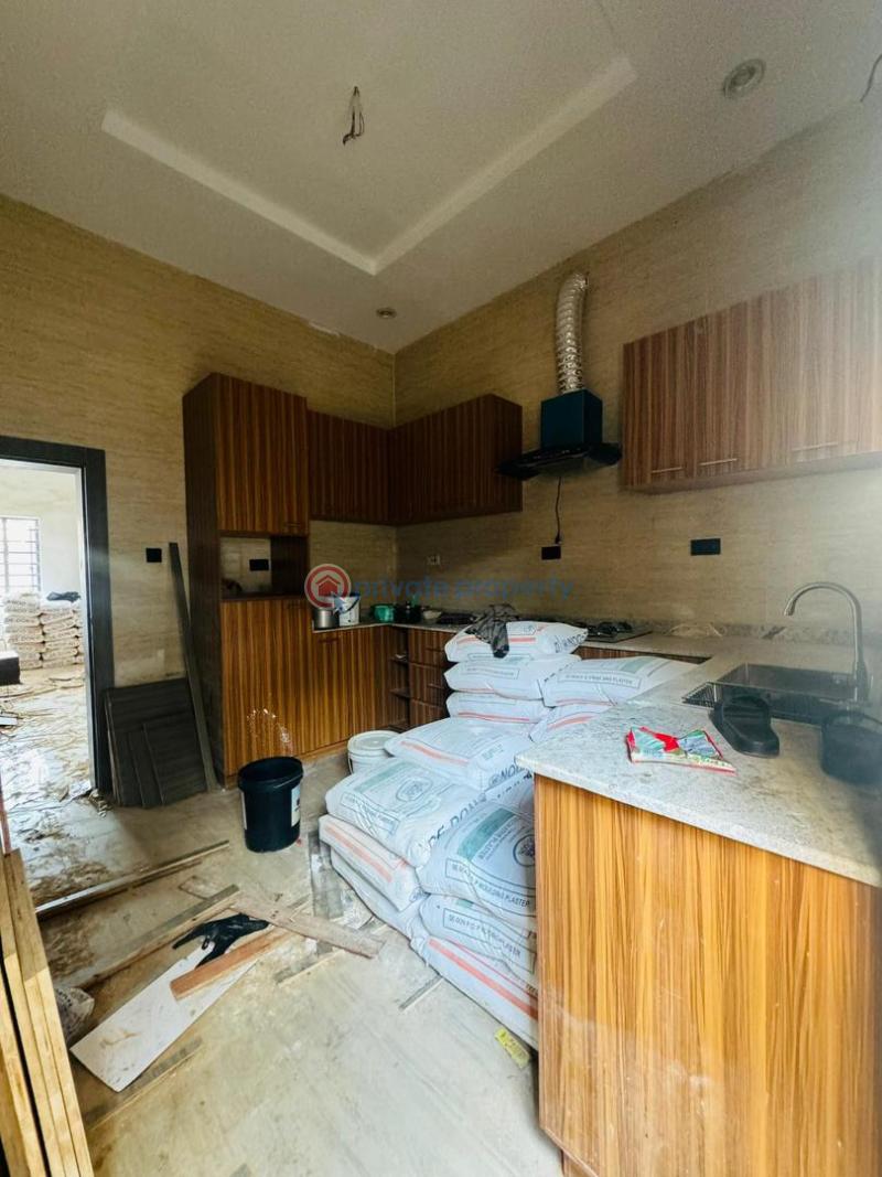 4 bedroom Semi detached Duplex For Sale Magodo GRA Phase 1 Ojodu Lagos - 2