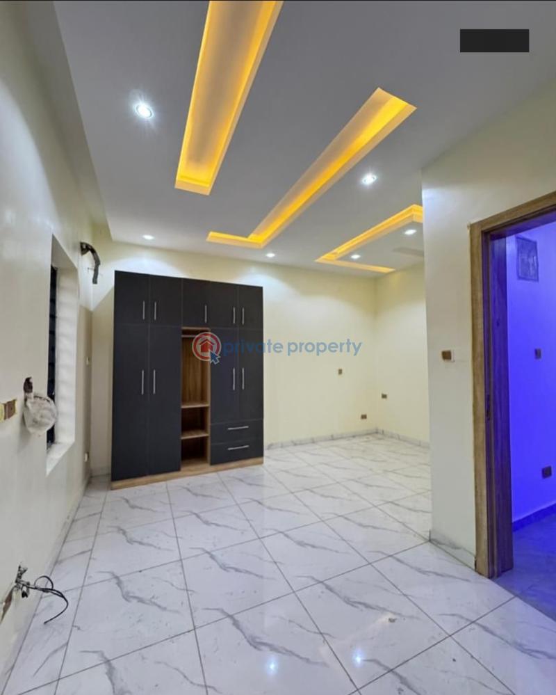 4 bedroom Semi detached Duplex For Sale Ebute Metta Yaba Lagos - 2