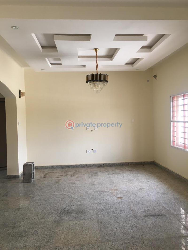 For rent 4 bedroom House Riverpark Estate, Along Airport Road Lugbe