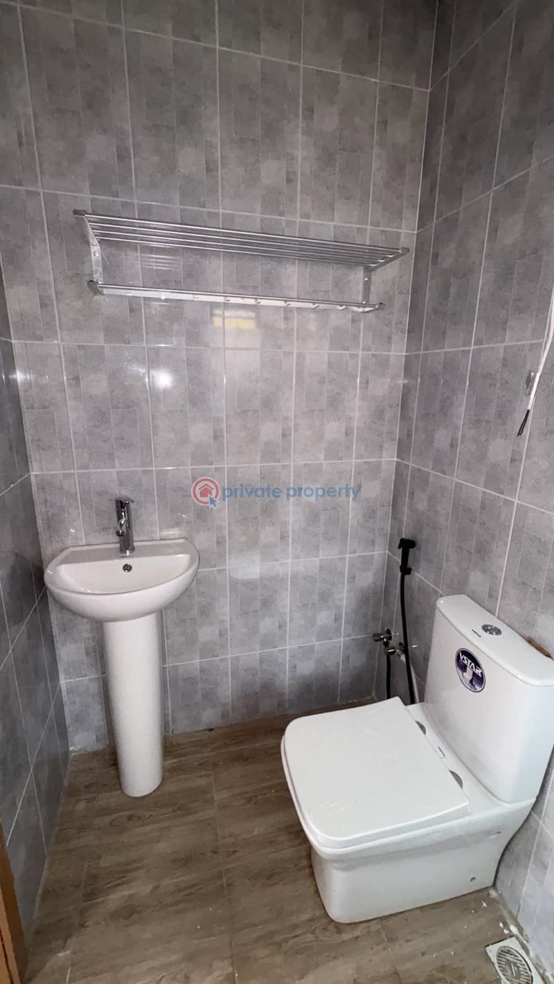 House For Sale Location: Golden Tulip Road, Jericho Gra, Ibadan Ibadan Oyo - 10