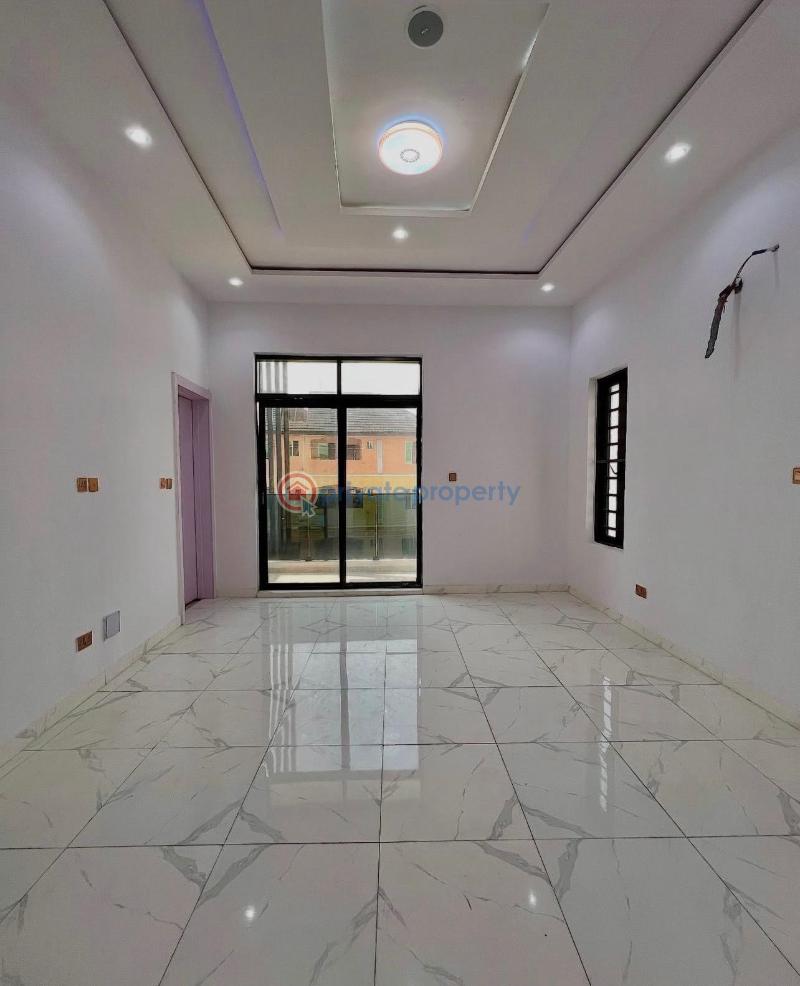 4 bedroom Semi detached Duplex For Sale Secure Estate Ikota Lekki Lagos - 8