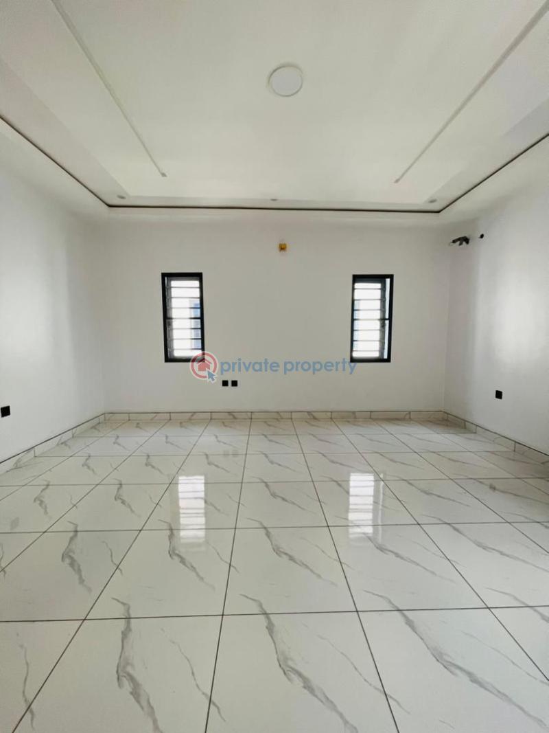 4 bedroom Semi detached Duplex For Sale Ogunlana Surulere Lagos - 7