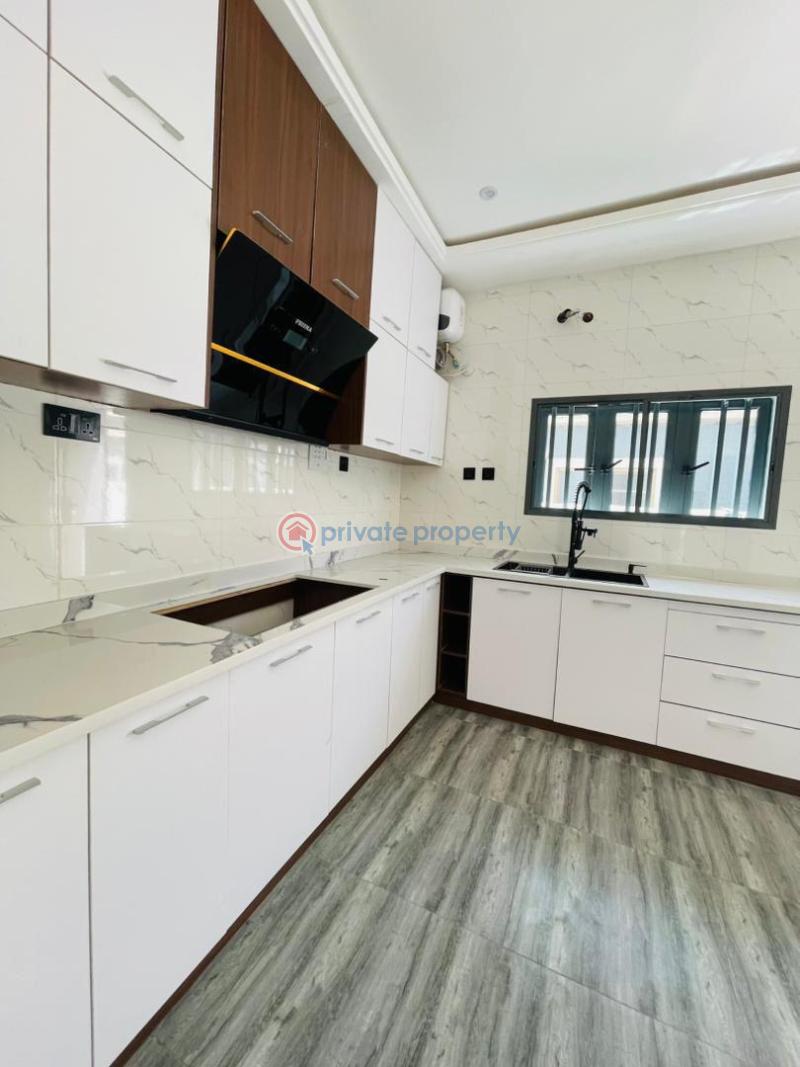 4 bedroom Semi detached Duplex For Sale Surulere Lagos - 14