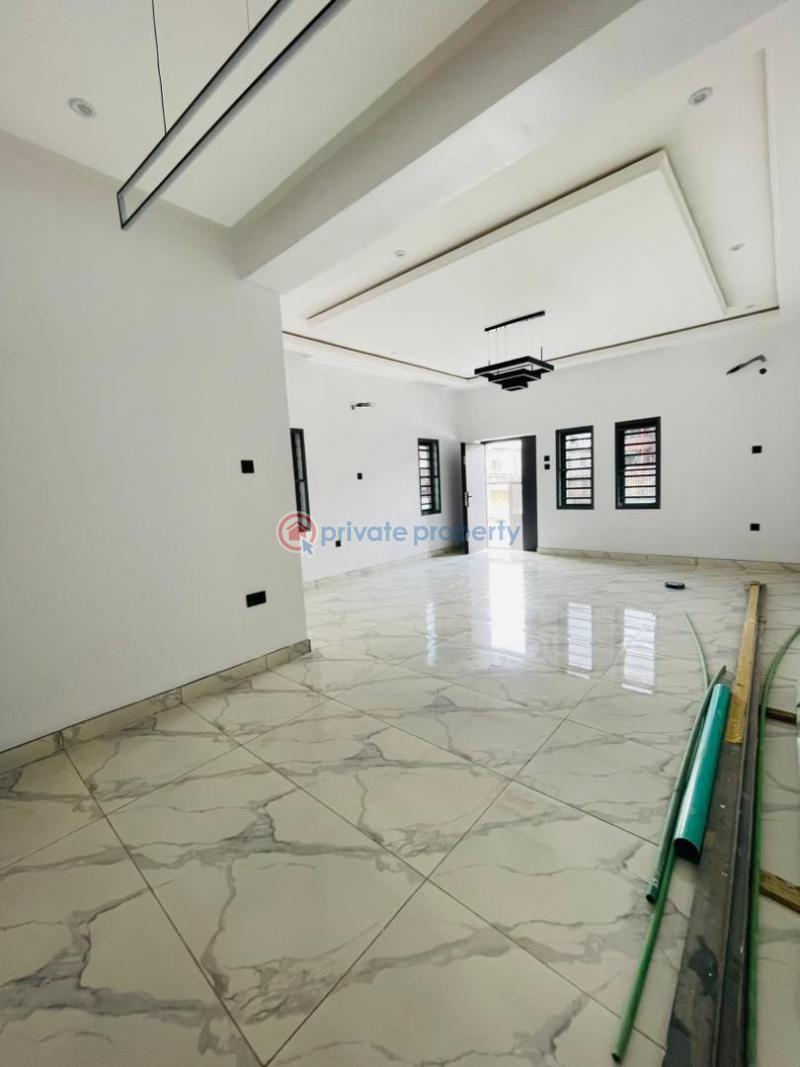 4 bedroom Semi detached Duplex For Sale Ogunlana Surulere Lagos - 3