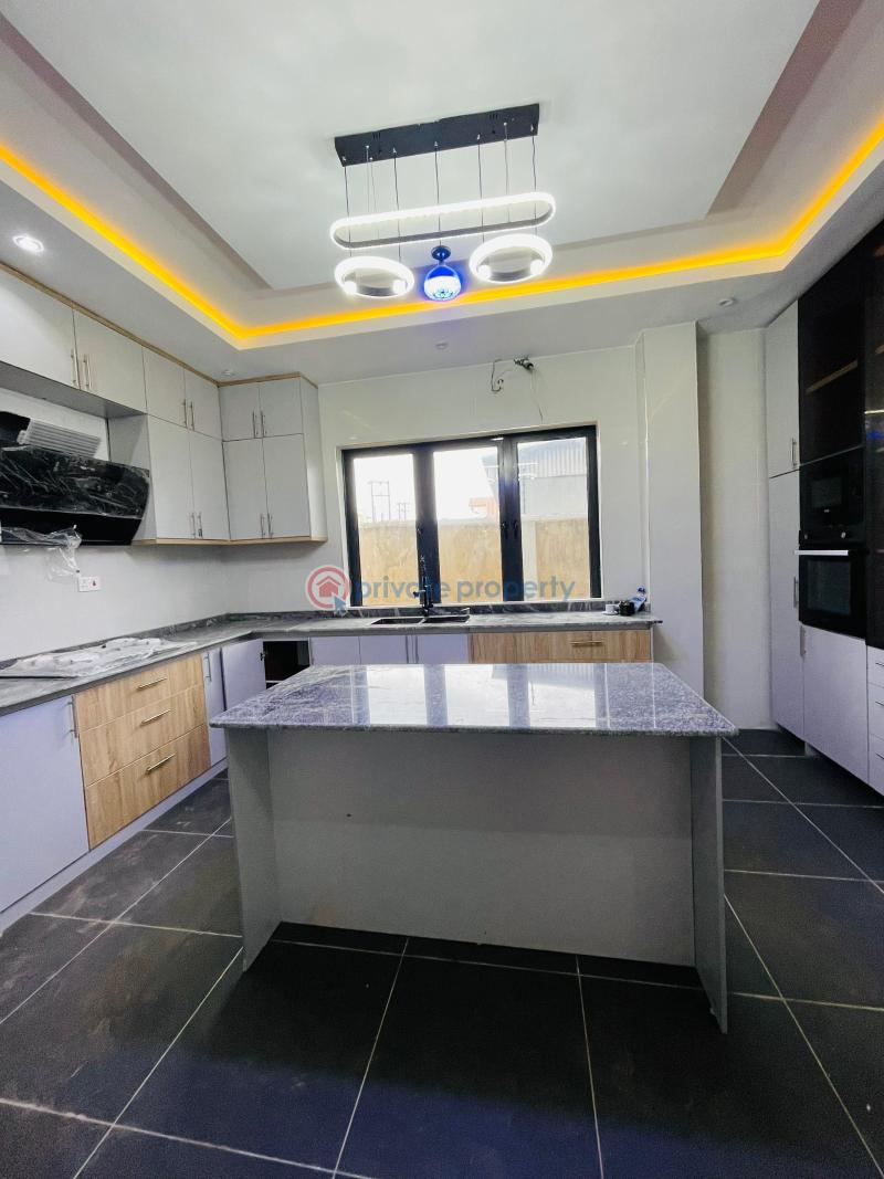 4 bedroom Semi detached Duplex For Sale Ogudu Gra Phase 1 Ogudu GRA Lagos - 18