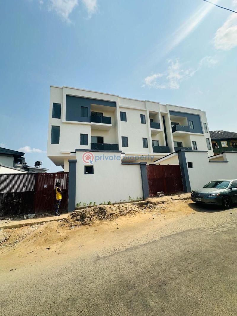 4 bedroom Semi detached Duplex For Sale Obanikoro Anthony Anthony Village Maryland Lagos - 0