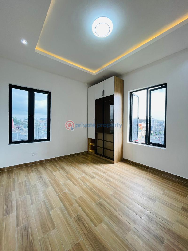 4 bedroom Semi detached Duplex For Sale Ogudu Gra Phase 1 Ogudu GRA Lagos - 14