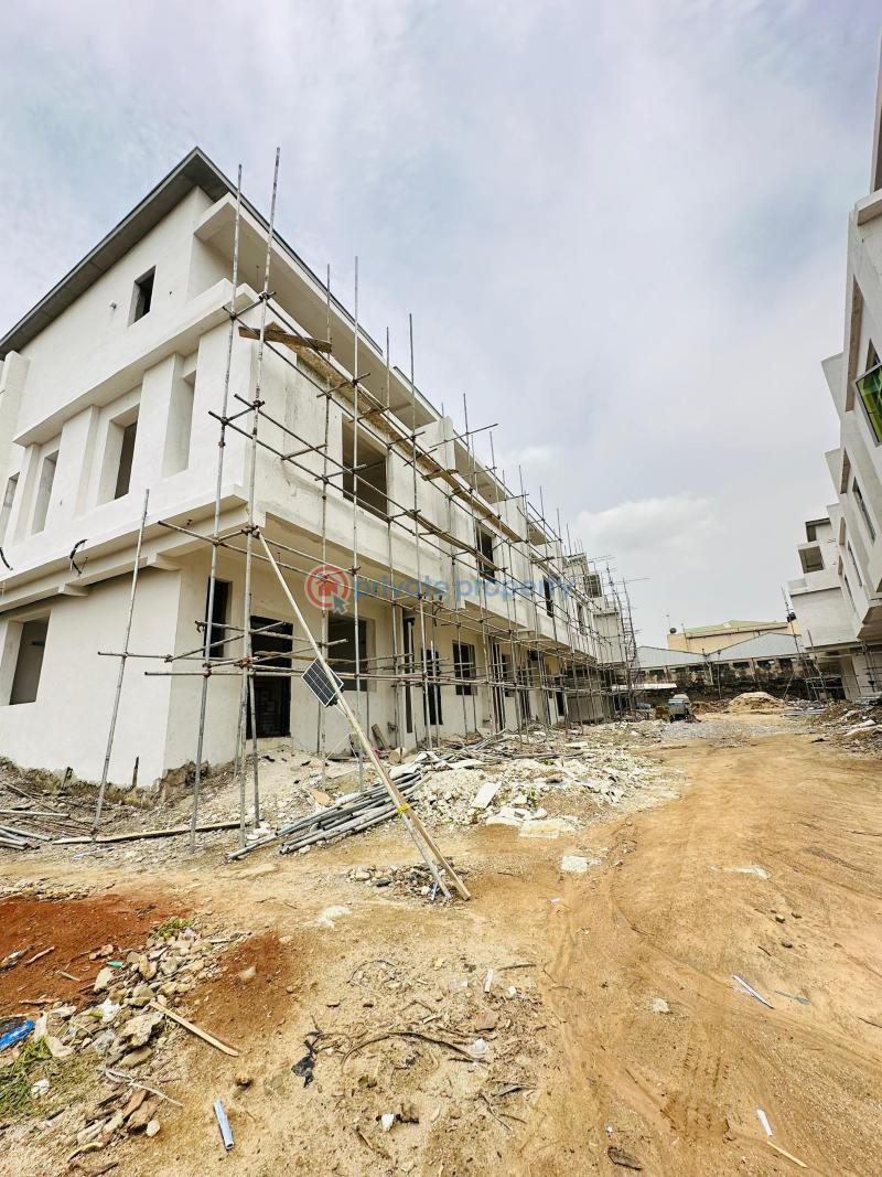 4 bedroom Terraced Duplex For Sale Maryland Lagos - 2