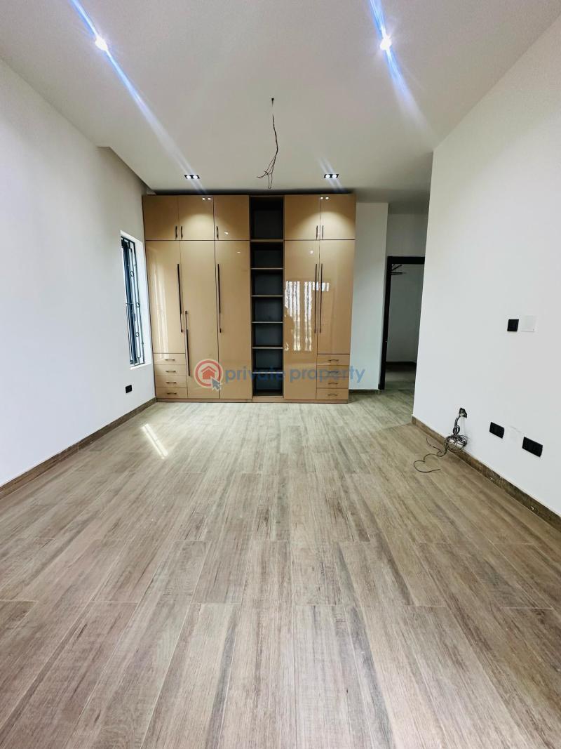 4 bedroom Terraced Duplex For Sale Magodo GRA Phase 2 Kosofe/Ikosi Lagos - 3