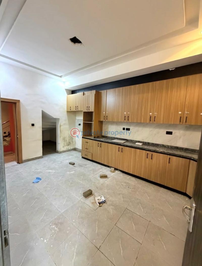 Terraced Duplex For Rent Guzape Abuja Phase 1  - 2