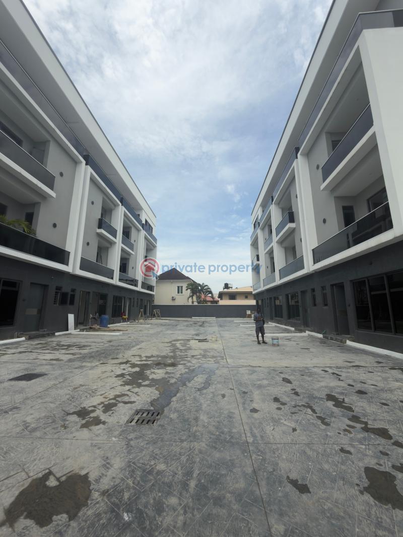 4 bedroom Terrace For Rent Lekki Phase 1 Lagos - 1