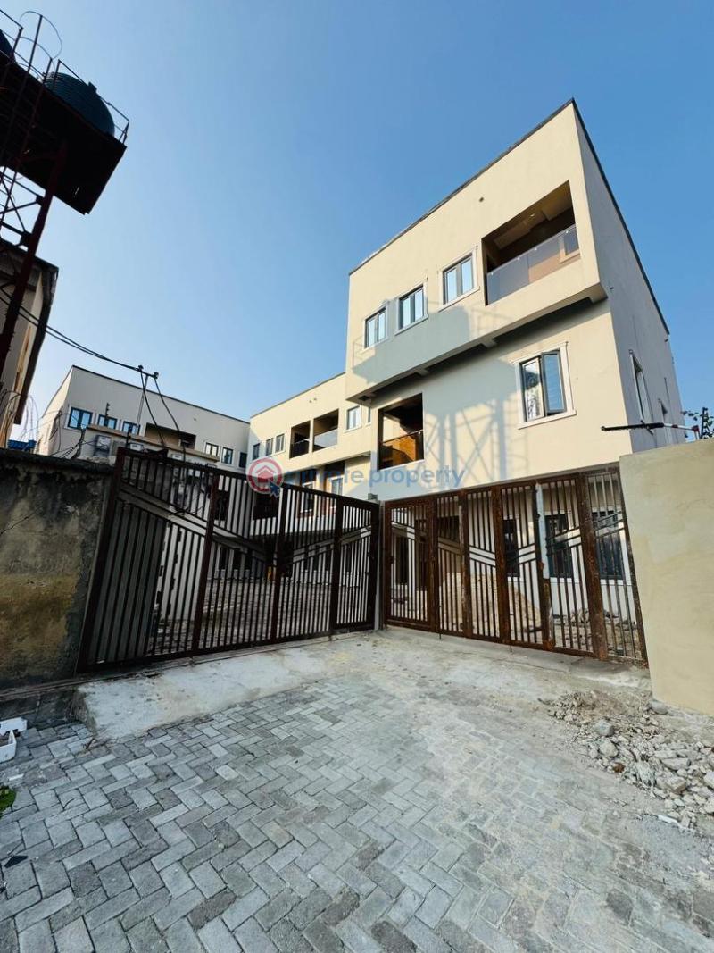 4 bedroom Semi detached Duplex For Sale Gbagada Lagos - 9
