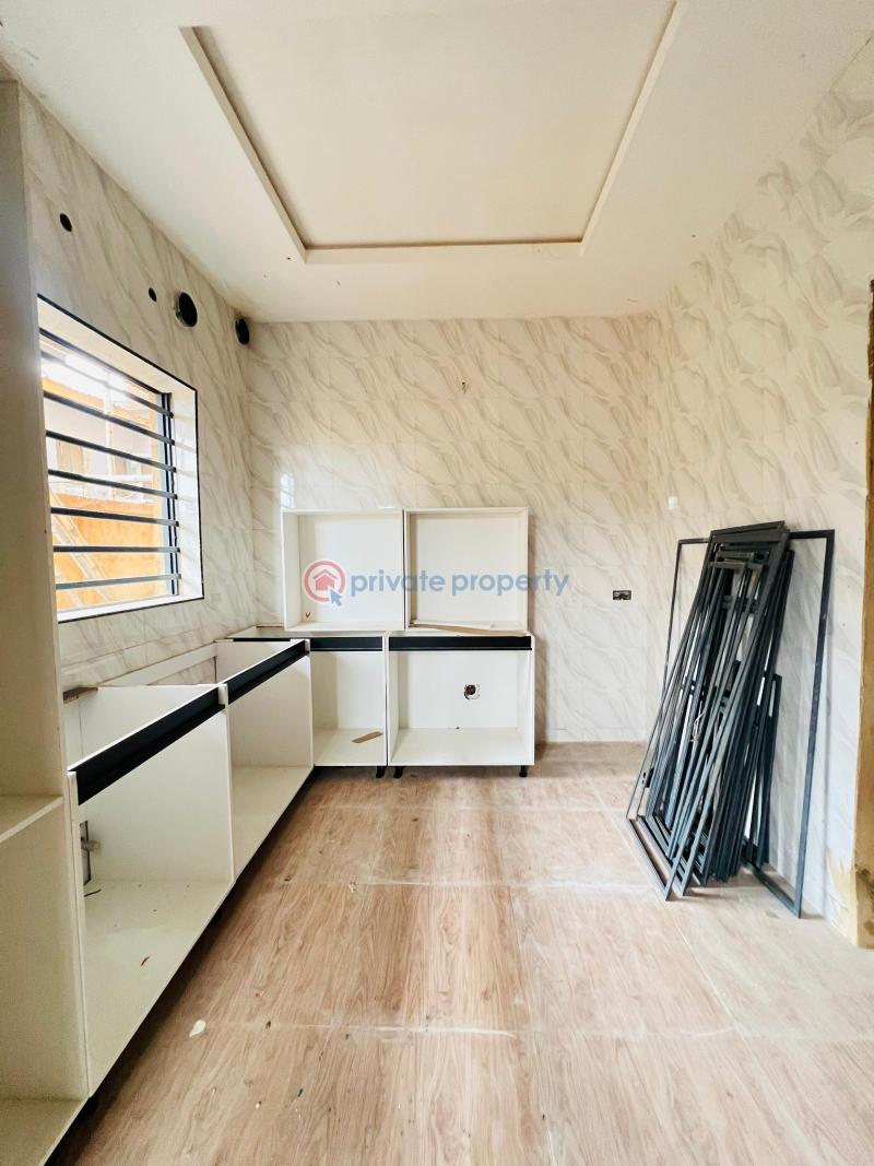 4 bedroom Terraced Duplex For Sale Maryland Lagos - 8