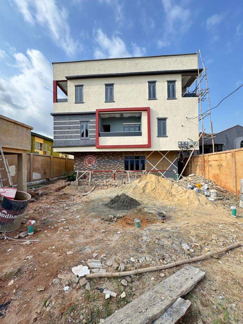 Newly built 4 bedroom terrace duplex - 3 4 bedroom Terraced Duplex For Sale LSDPC Maryland Estate Lagos - 3