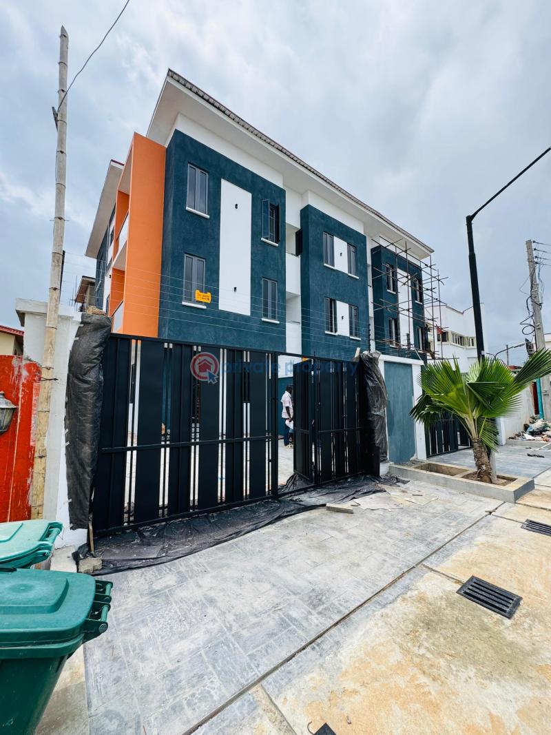 4 bedroom Terraced Duplex For Sale Ogudu GRA Ojota Lagos - 4