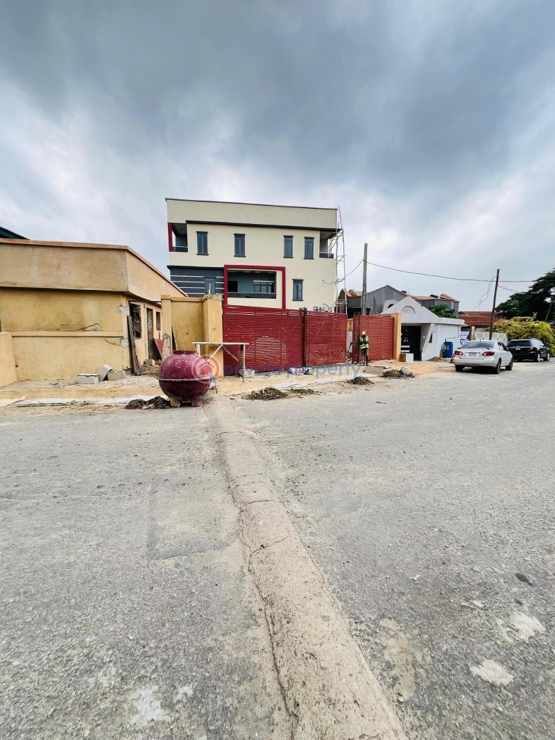 4 bedroom Terraced Duplex For Sale Maryland Lagos - 10