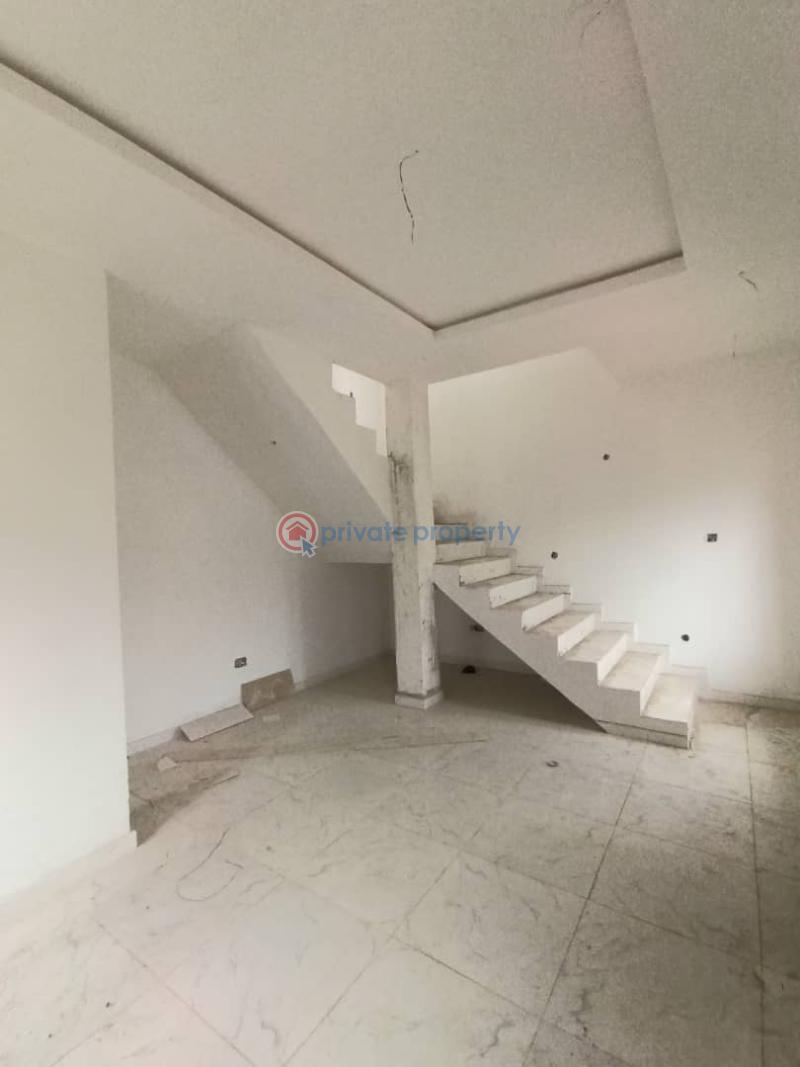 4 bedroom Terraced Duplex For Sale Obanikoro Shomolu Lagos - 2