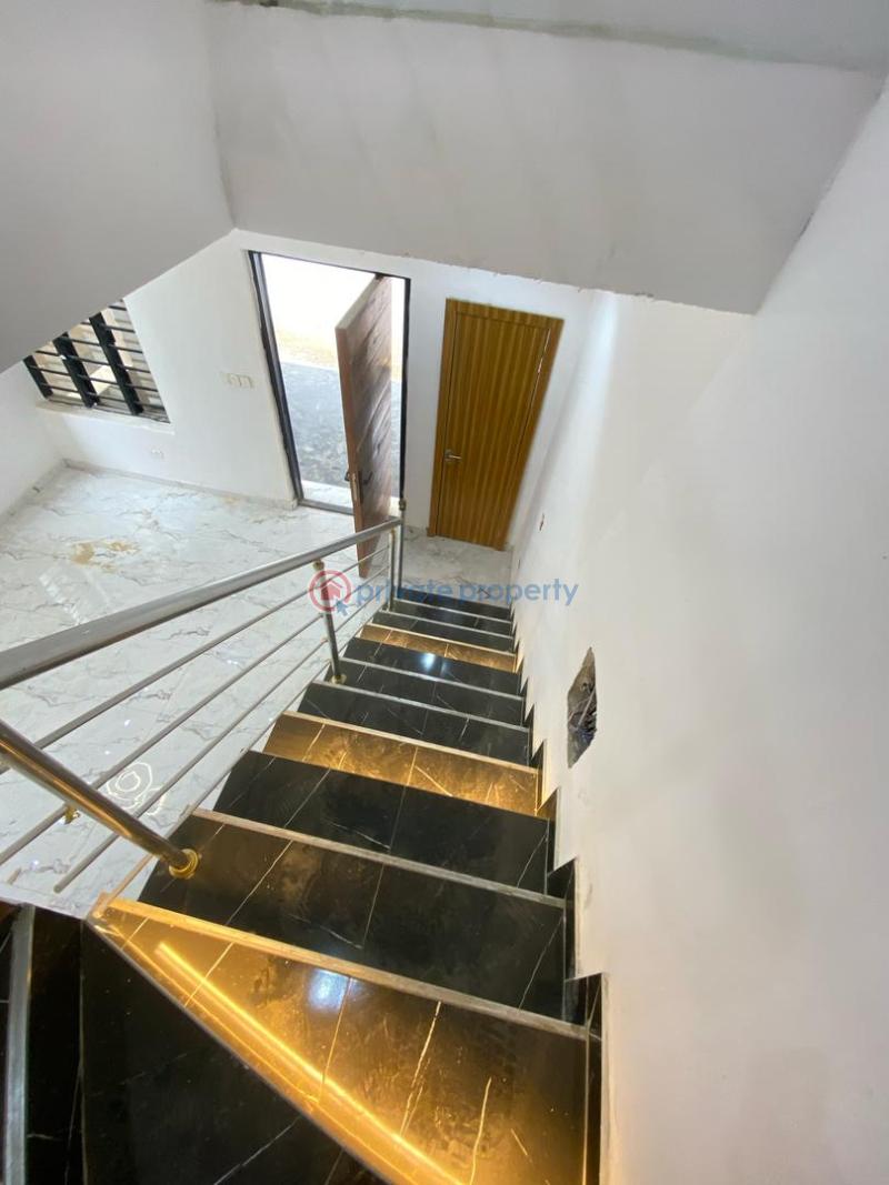 4 bedroom Terraced Duplex For Sale Ikota,lekki Lagos Ikota Lekki Lagos - 3