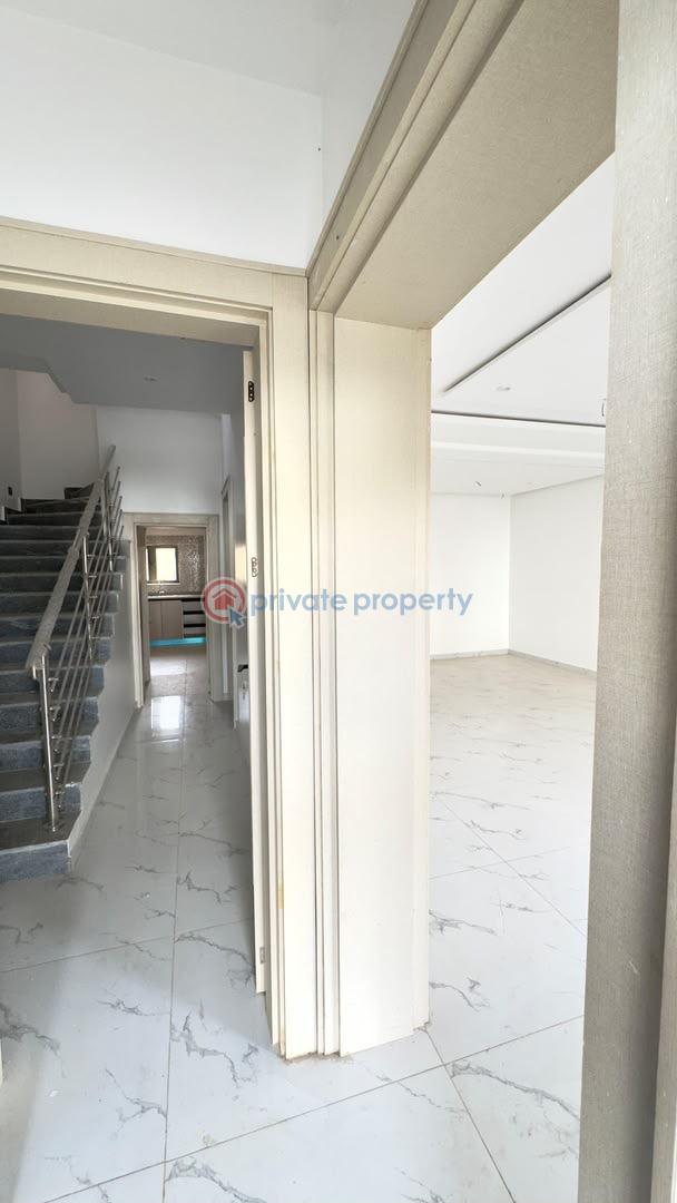 4 bedroom Terraced Duplex For Sale Jahi Abuja Phase 2  - 3