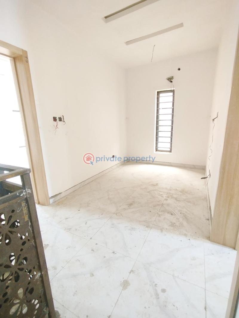 4 bedroom Terraced Duplex For Sale Yaba Lagos - 17