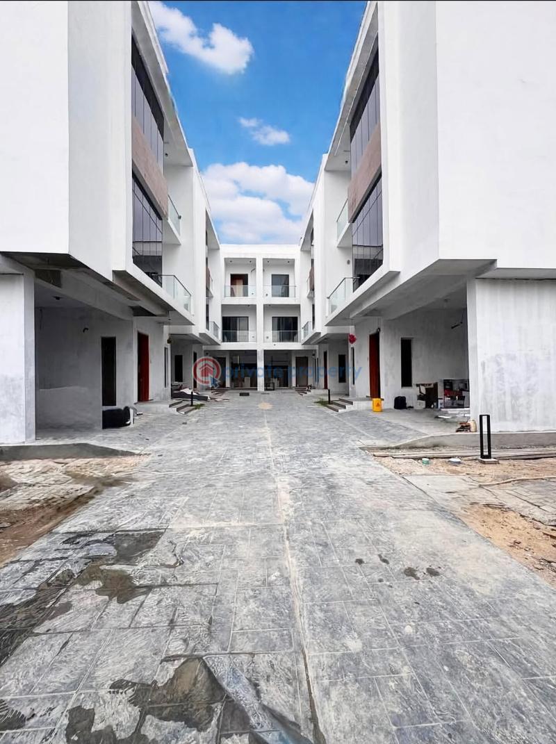 4 bedroom Terraced Duplex For Rent Lekki Lagos - 1