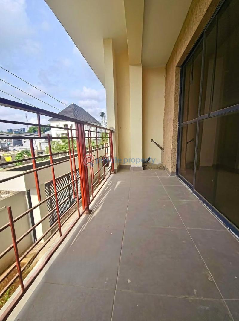 4 bedroom Terraced Duplex For Sale Obanikoro Shomolu Lagos - 8