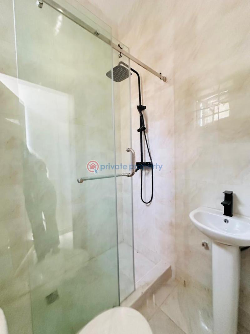 4 bedroom Terraced Duplex For Sale Ikota Lekki Lagos - 18