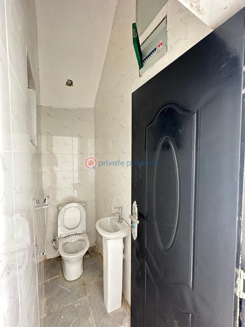 House For Sale Bobby Olofa, Akala Akobo, Ibadan Ibadan Oyo - 8