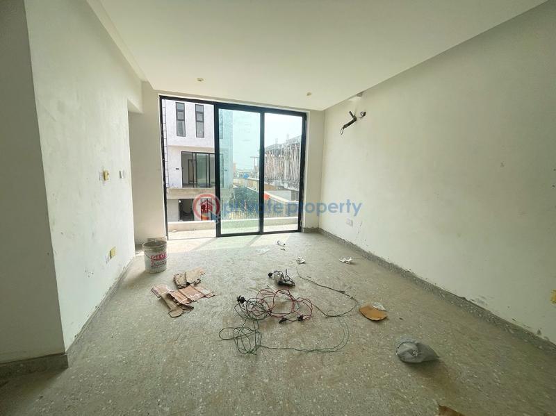 Newly built 4 bedroom terrace for sale - 4 4 bedroom Terraced Duplex For Sale Ilasan Lekki Lagos - 4