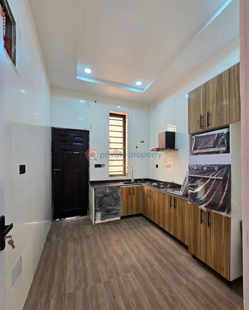 Newly built 4 bedroom terrace - 9 4 bedroom Terraced Duplex For Sale Ikota Lekki Lagos - 9