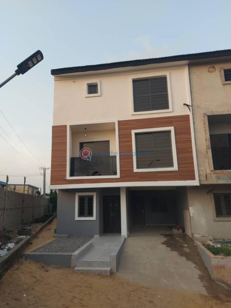 4 bedroom Terrace For Sale Surulere Lagos - 0