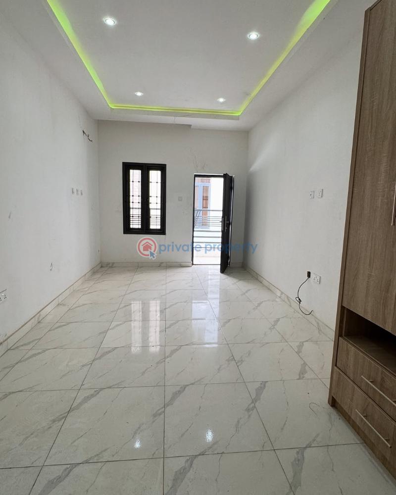 4 bedroom Terraced Duplex For Rent Jahi Gilmor District Jahi Abuja Phase 2  - 10