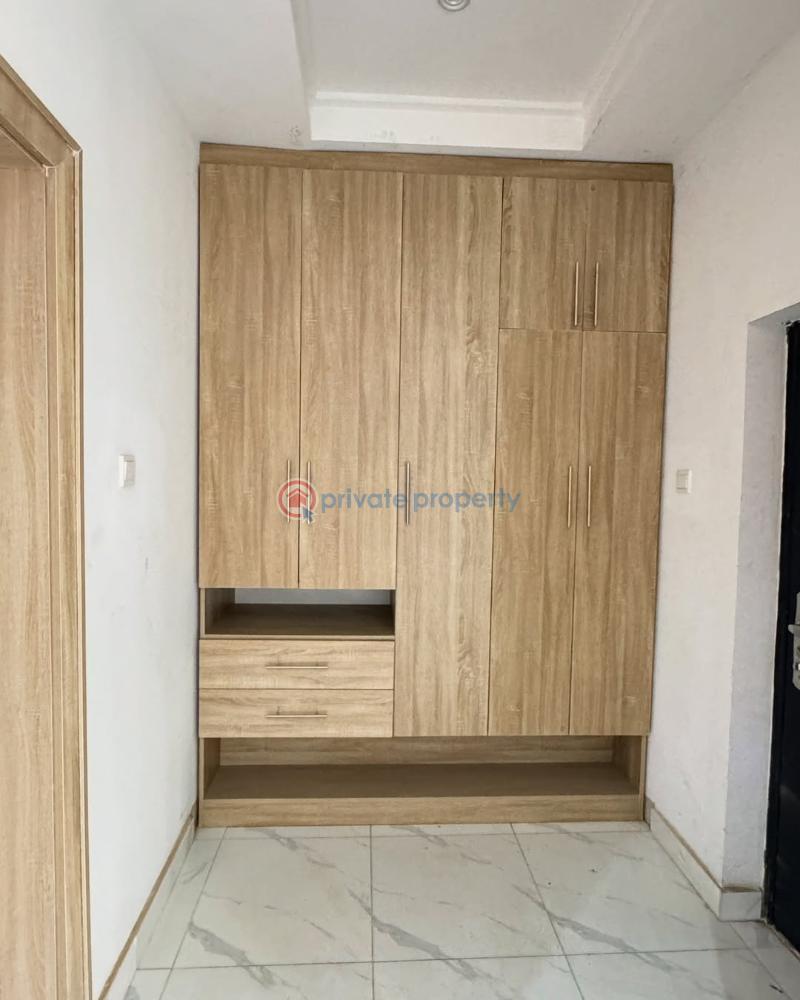 4 bedroom Terraced Duplex For Rent Jahi Gilmor District Jahi Abuja Phase 2  - 4